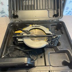 Dewalt Circular Saw