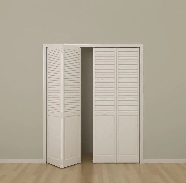 Louvered Closet Doors (2) 36 x 80
