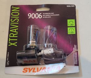 Sylvania XtraVision 9006 XV/2 Halogen Headlight Bulb - 1 Remaining (Opened Pack, Unused)