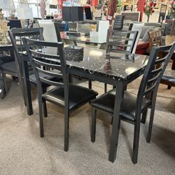 5 Pc. Dining Room Set 