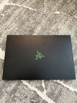 Razer Blade 15 Advanced RTX 2080 16GB – Perfect Condition