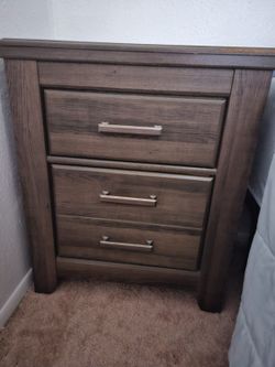 Night Stand (2)