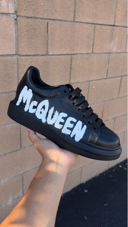 black alexander mcqueens  ( READ DESCRIPTION )
