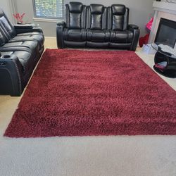 Beautiful Maroon 8ft By 10ft Safavieh 2 Inch Thick Shag Rug In Brand new Condition for $200 Only. (SMOKE AND PET FREE HOME) 