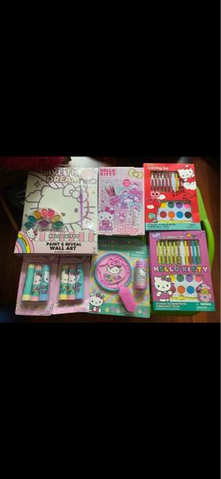 Assorted Sanrio Items (READ FULL AD/SEE ALL PHOTOS)