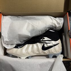 Size 11.5 Nike Vaporposite 