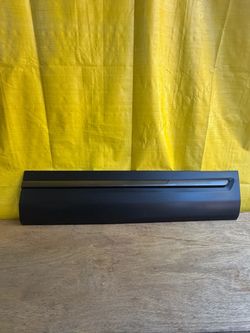 2016 2017 2018 2019 Ford Explorer Front Right Passenger Side Lower Door Molding Black OEM (ORIGINAL)