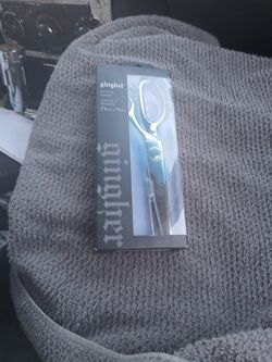 Ginger Shears. Pinking Shears Cuts a Zig Zag Pattern