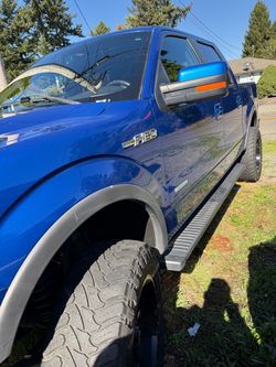 Ford F-150 Crew Cab Pickup Truck
