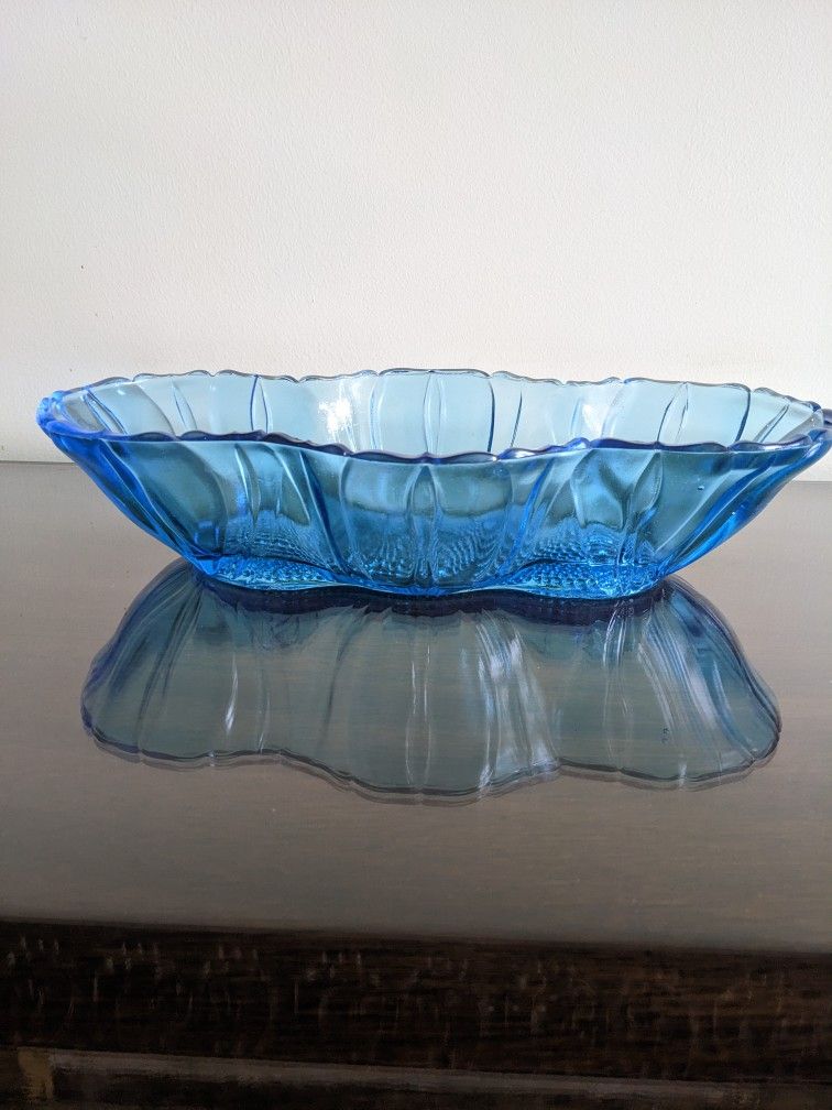 Dell Glass Company / Blue Tulip Bowl 