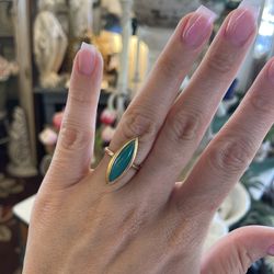 14K Gold Mid Century Style Jade Ring 