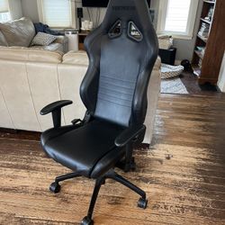 Vertagear Gaming/desk Chair 