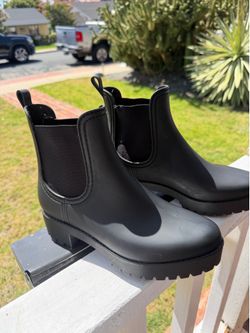 Jeffrey Campbell Chelsea Rain Boots – Black size 7 🖤