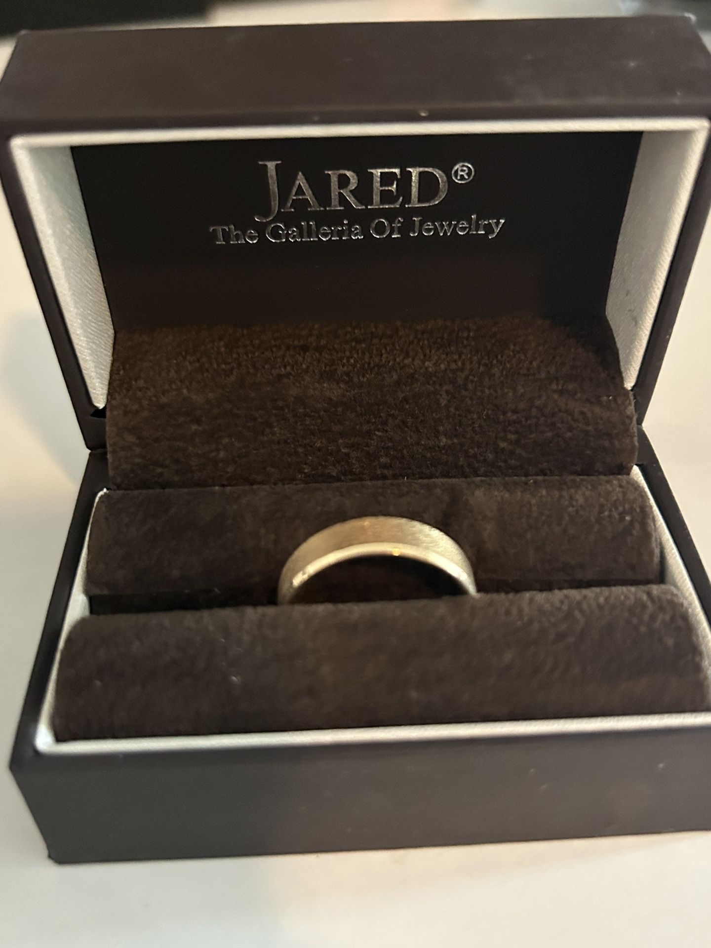 Jared Gold Men’s Wedding Band 14K Never Used