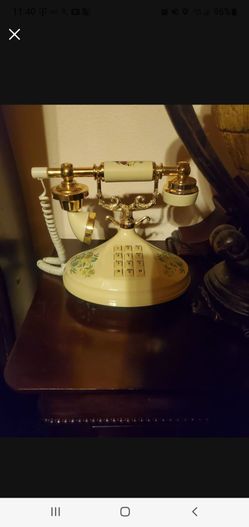 Antique Working Telephone