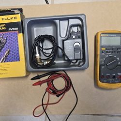 Fluke 88v Multimeter And PV350 Pressure Vacuum Module