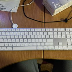 Magic keyboard - Apple