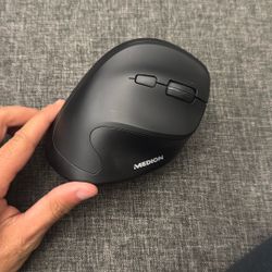 Medion wireless vertical ergonomic mouse. 