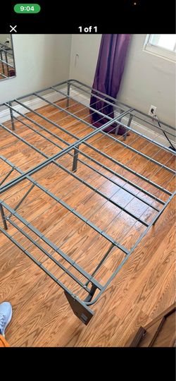 HEAVY DUTY KING SIZE BEDFRAME LIKE NEW