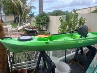 Kayak 4 sale