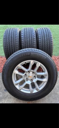 Chevy Silverado stock rims like new all