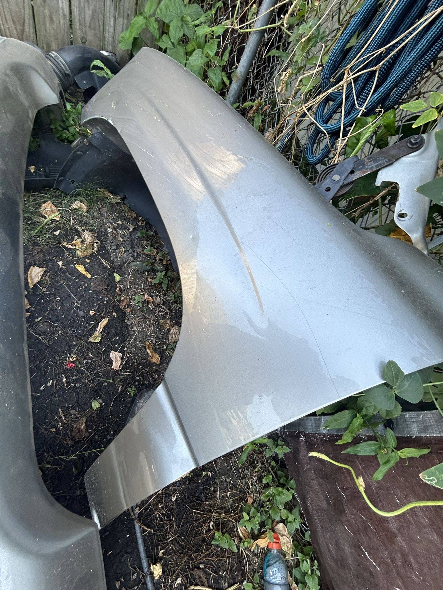 Sierra Gmc Front Driver fender 2004/2005