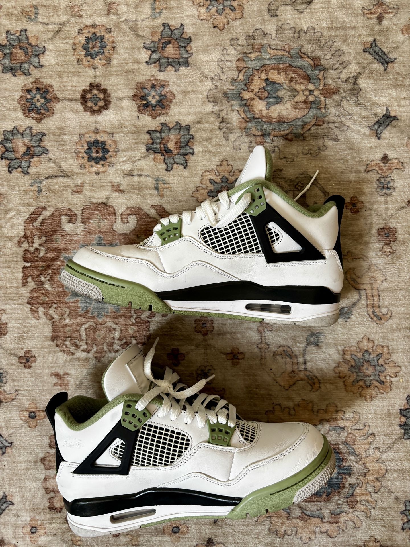 Jordan 4 "Seafoam" size 8.5m