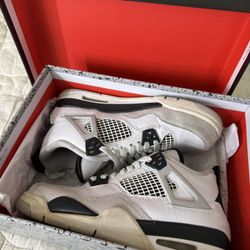 Jordan 4 Retro GS "Military Black"