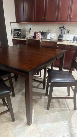 Counter Height Table and Chairs