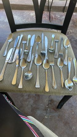 Silverware 23 pieces $10