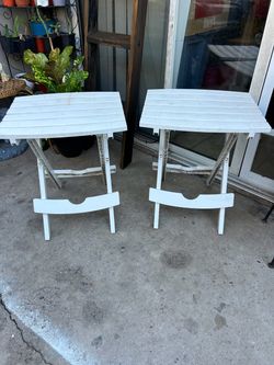 2 plastic garden 20 inches tall 17 inches long 15 inches wide