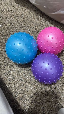 3 pack inflatable balls