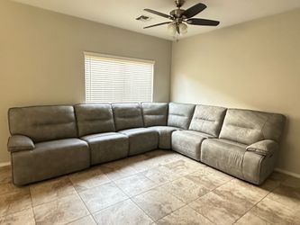 Gray Sectional Reclining Couch Set – Like New