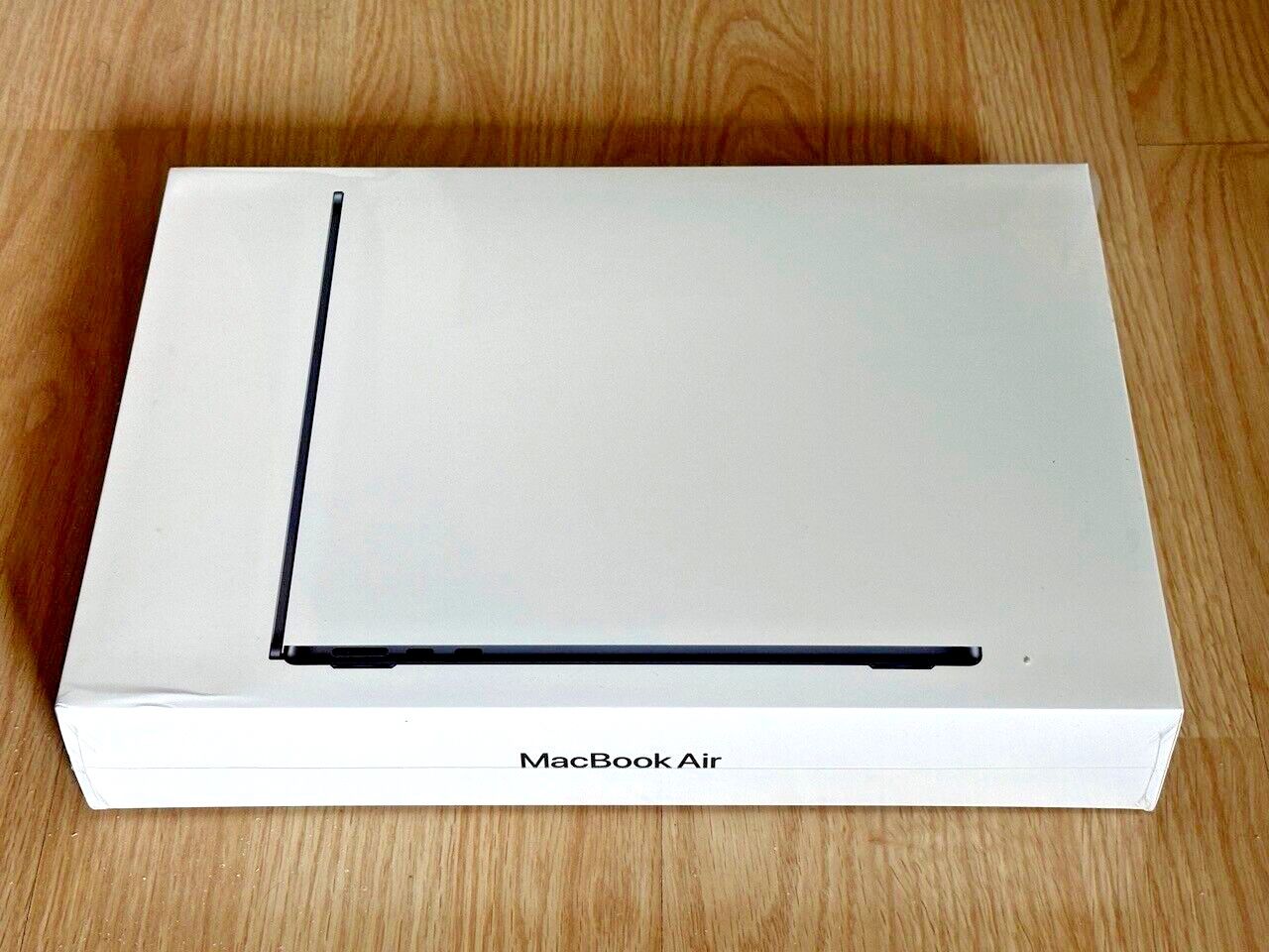 2025 M4 Macbook Air Midnight
