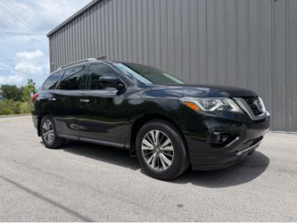 2017 NISSAN PATHFINDER SL - CLEAN TITLE