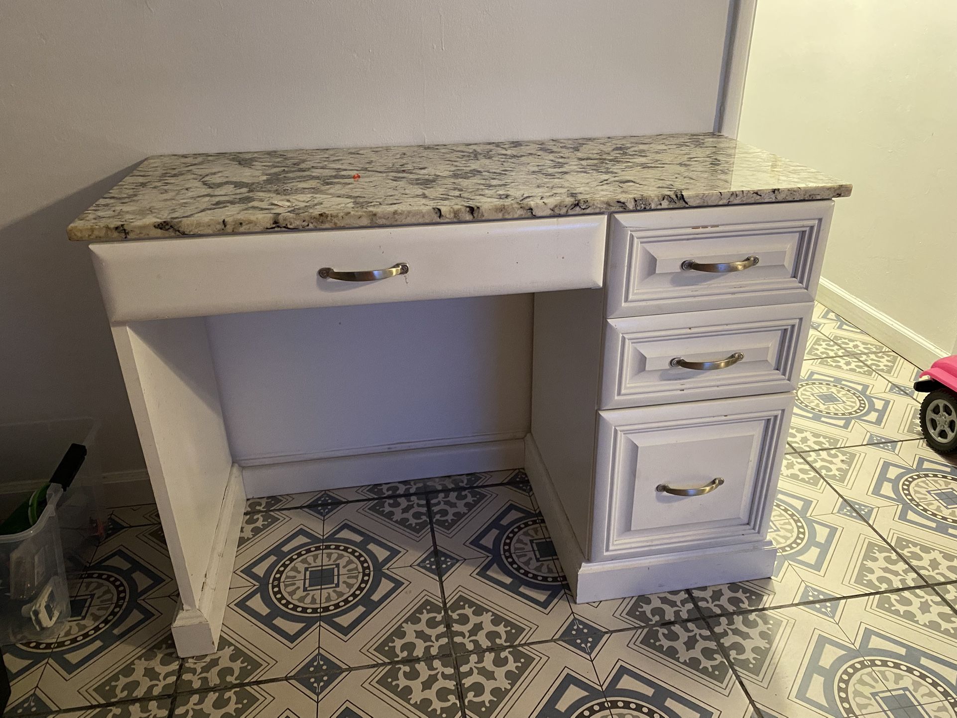 desk