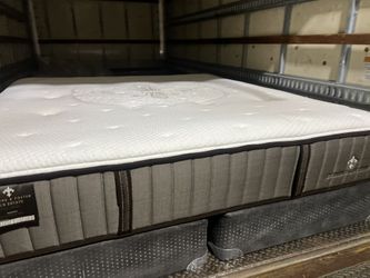 King Stears&foster Mattress Set 