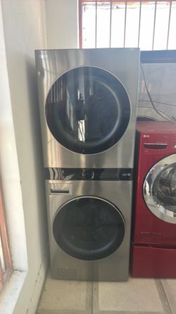 LG Washer and Dryer Stacked Electric