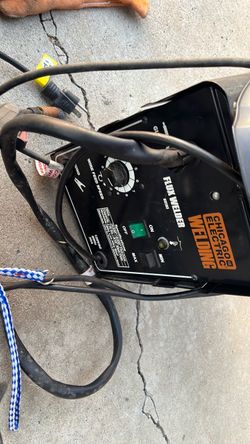 Chicago welding kit with helmet and gloves