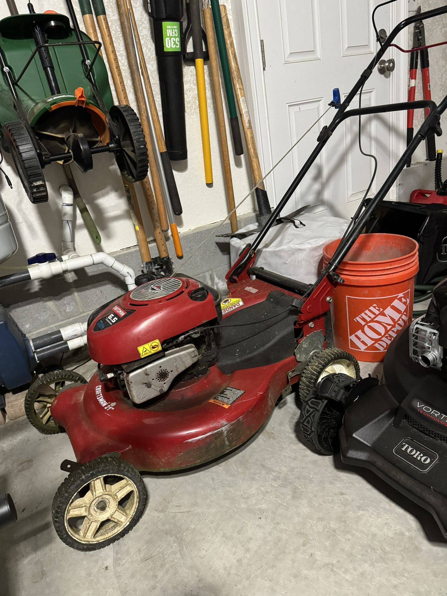 Craftsman 21in Self Propelled Lawn Mower