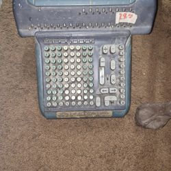 Antique Type Writter