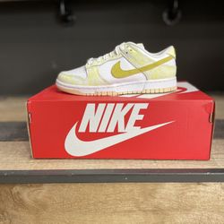 Nike Dunk Low “Yellow Strike”