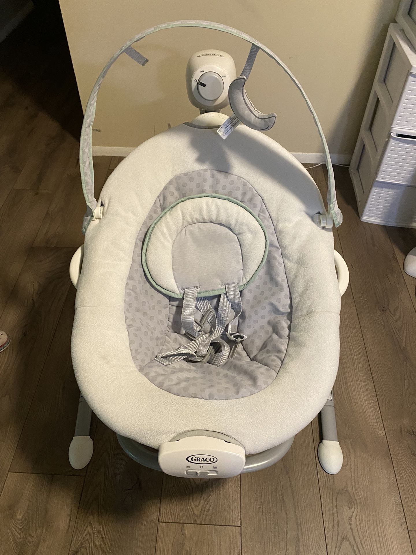 Graco Soothe ‘n Sway Swing 