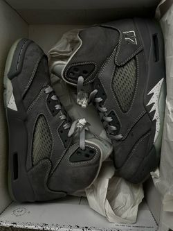 Air Jordan wolf grey 5 2026 size 8.5