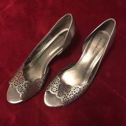 Women’s Size 10M Banolino