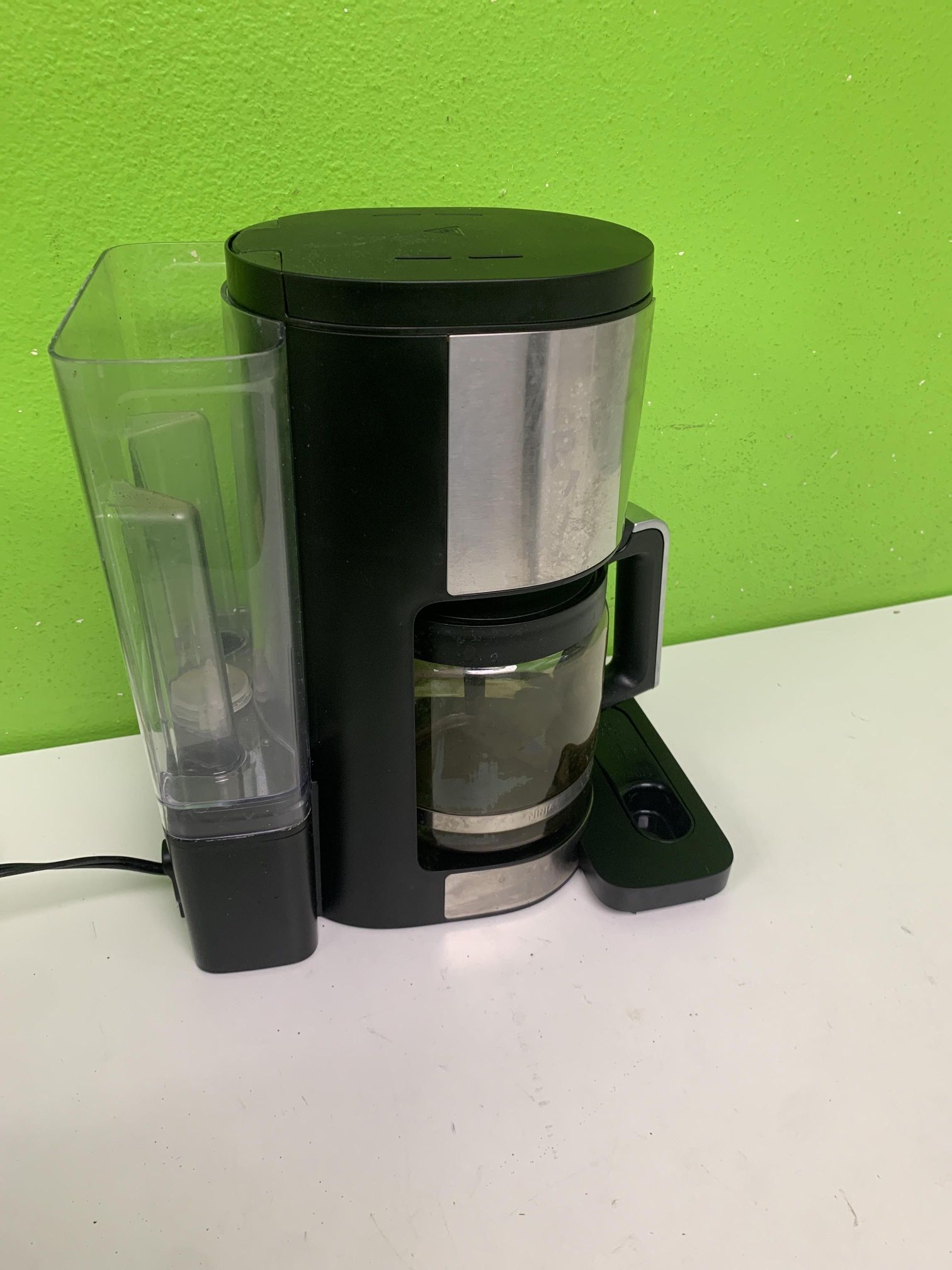 Ninja DCM201 14 Cup , Programmable Coffee Maker XL Pro with Permanent  Filter, 2 Brew Styles Classic & Rich, 4 Programs Small Batch, Delay Brew,  Freshn for Sale in Las Vegas, NV - OfferUp