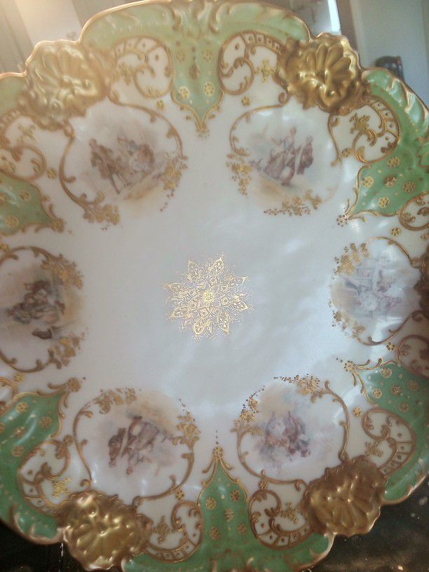 Antique Plates With Real Gold Leafing. 