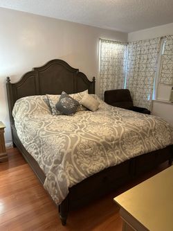 California king bed & matress complete with covers