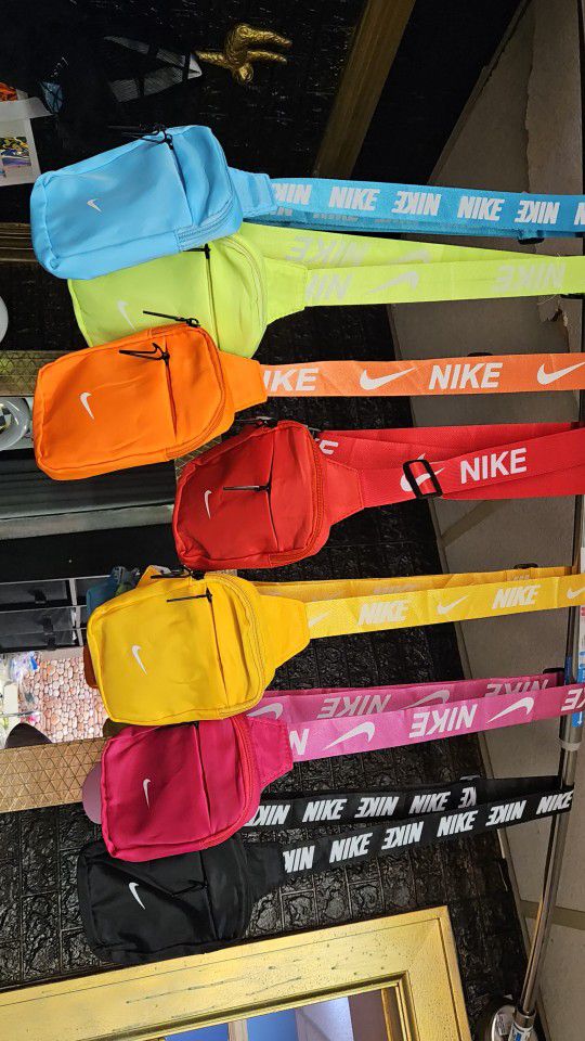 Nike Cross Body Bags