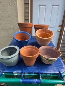 Ceramic plant pot lot
